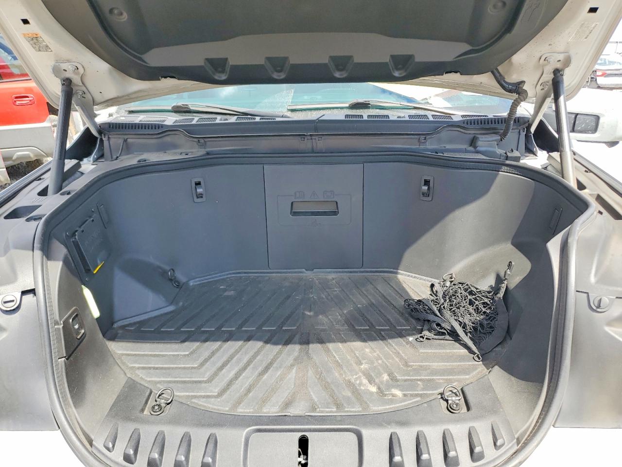 2023 Ford F150 Lightning Pro White vin: 1FT6W1EV2PWG26420