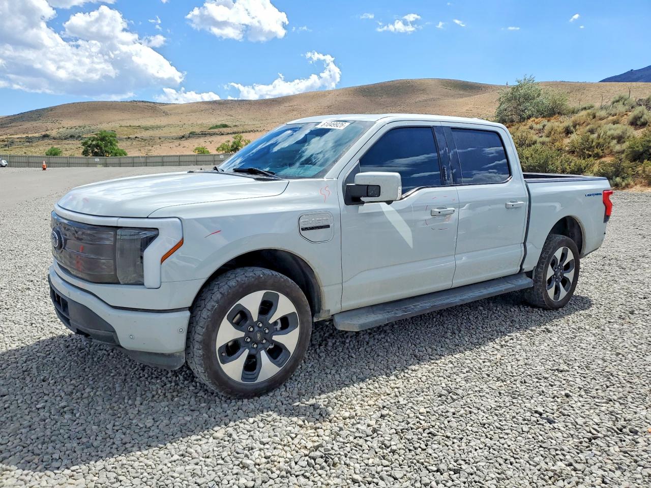2023 Ford F150 Lightning Pro White vin: 1FT6W1EV2PWG26420