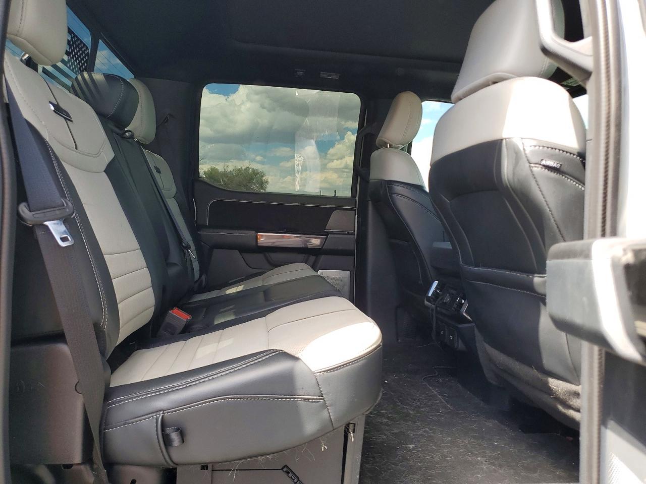 2023 Ford F150 Lightning Pro White vin: 1FT6W1EV2PWG26420