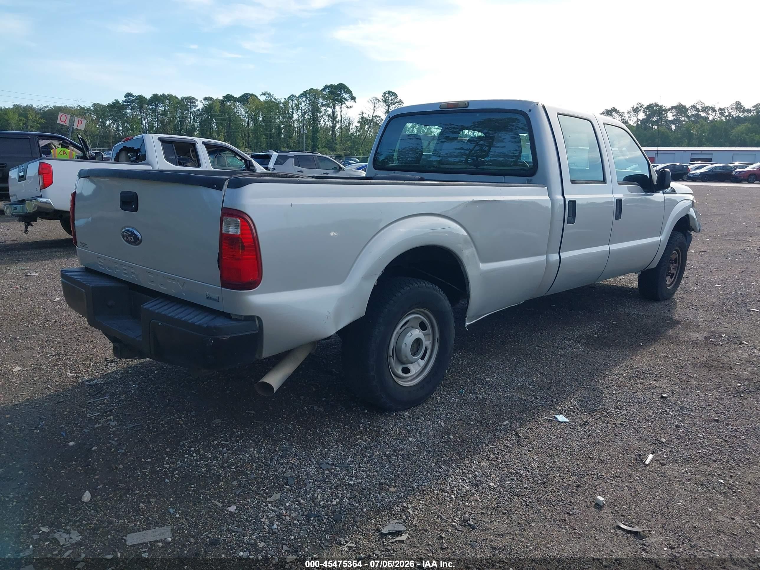2011 Ford Super Duty F-250 Srw   Silver vin: 1FT7W2A61BEA65005