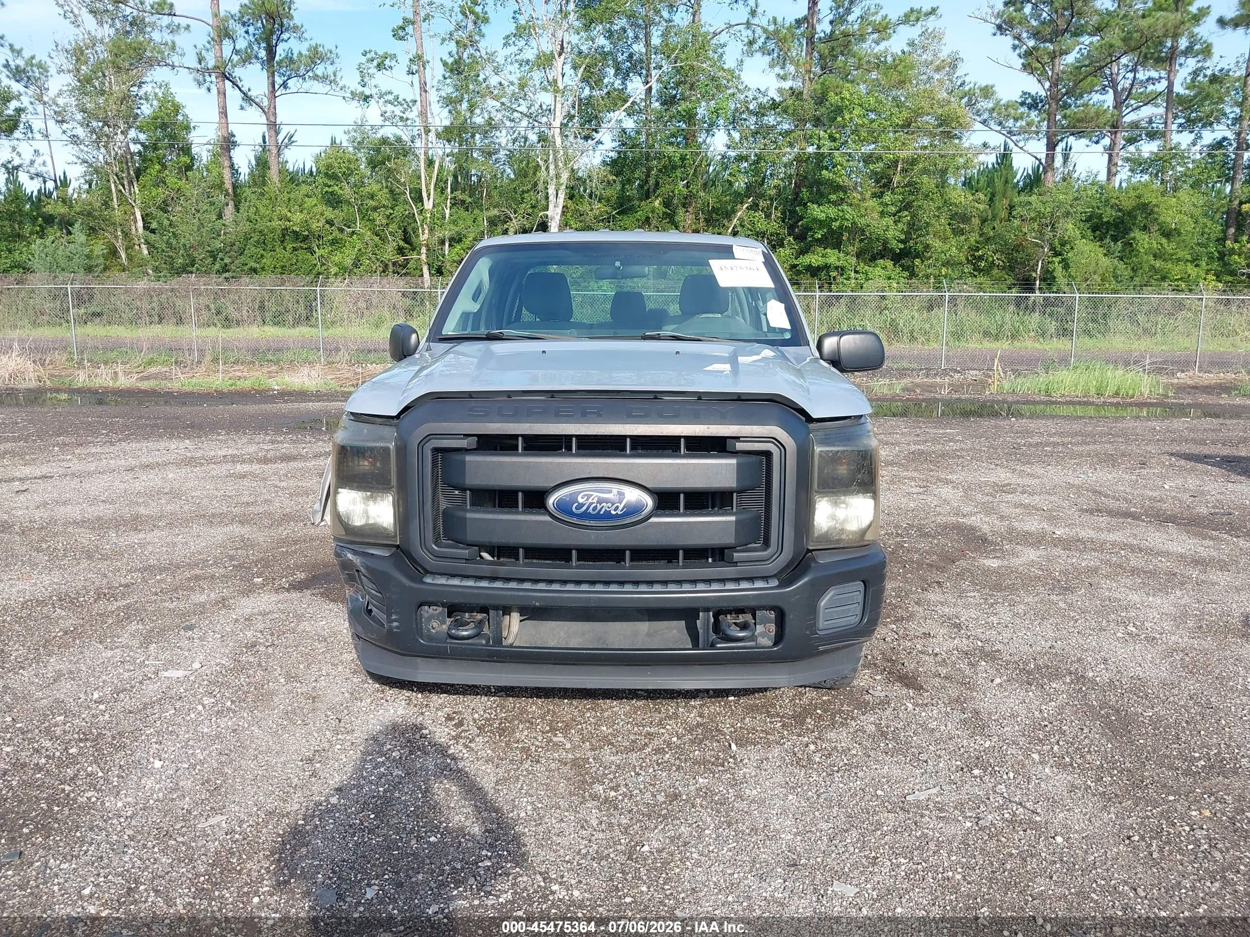 2011 Ford Super Duty F-250 Srw   Silver vin: 1FT7W2A61BEA65005