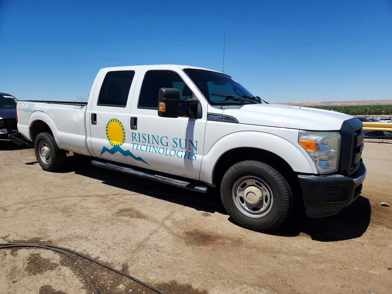 2015 Ford F250 Super Duty White vin: 1FT7W2A62FED57588