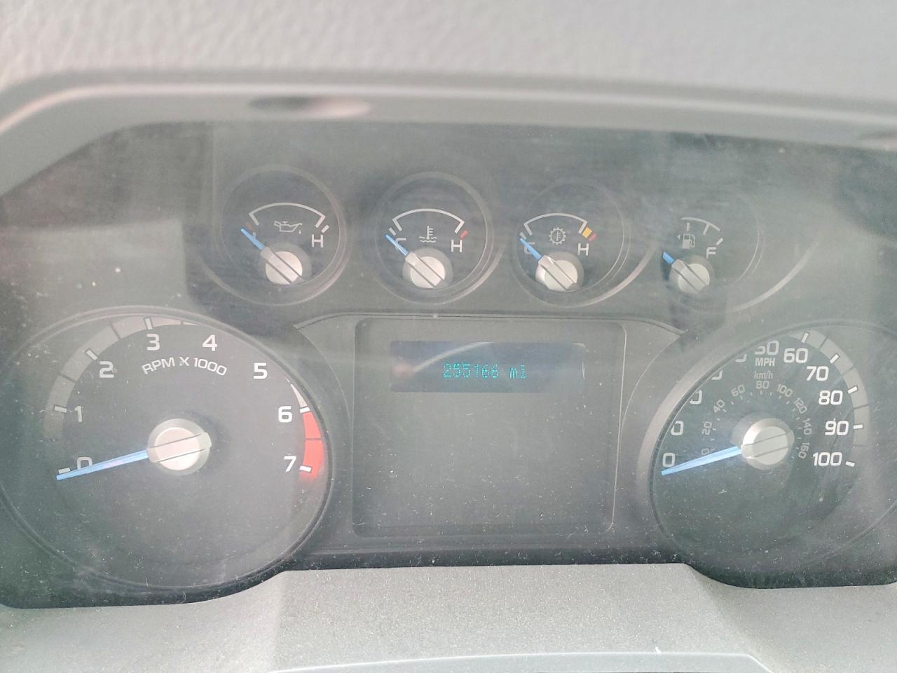 2014 Ford F250 Super Duty Белый vin: 1FT7W2A63EEA08258