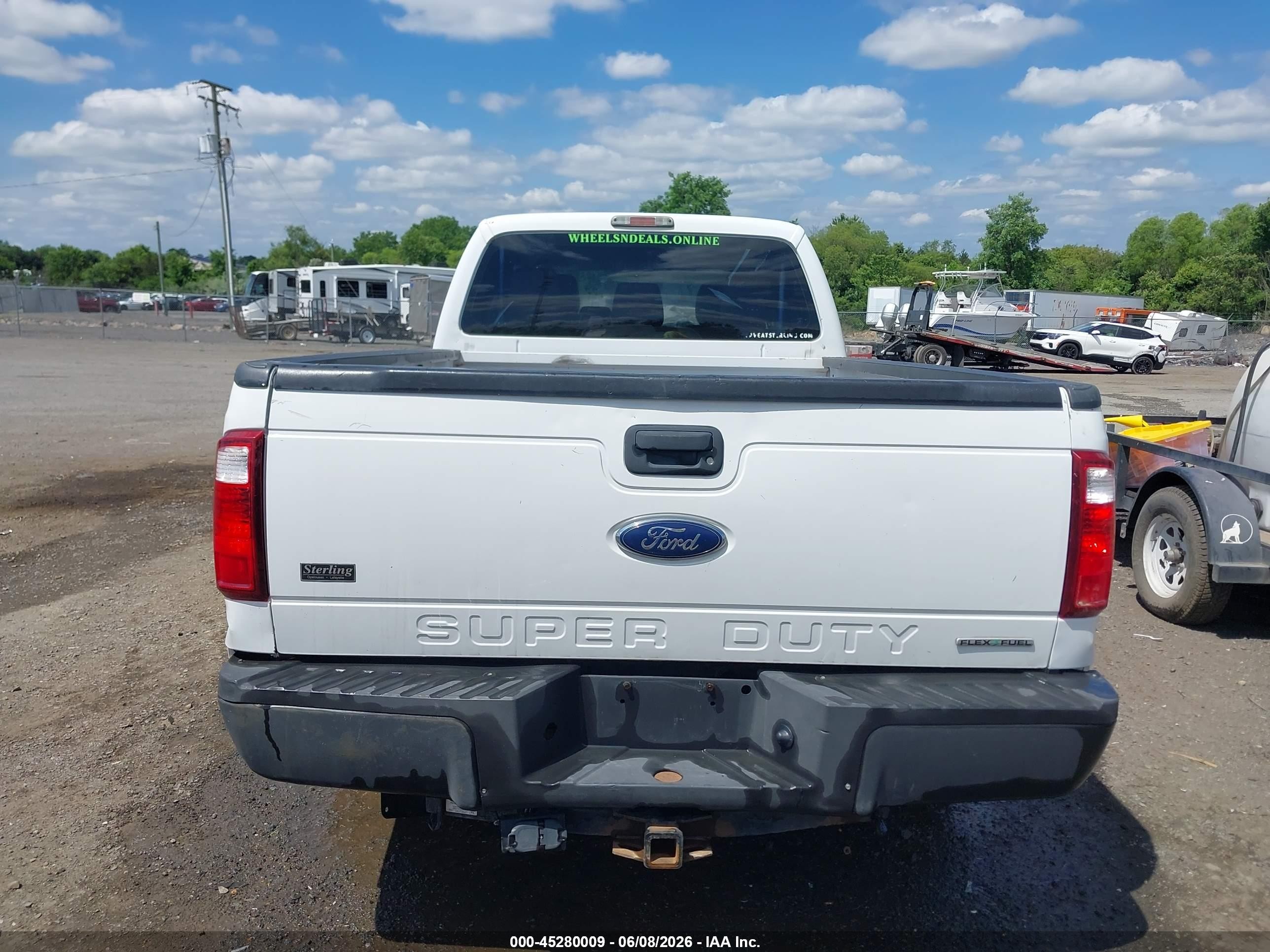 2015 Ford F-250 Xl Белый vin: 1FT7W2A63FEC08641