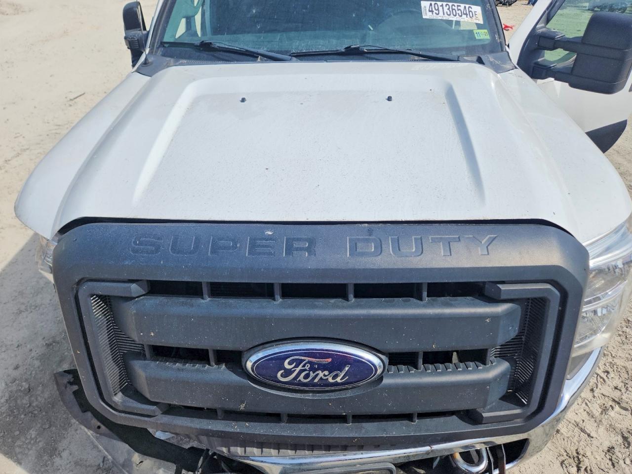 2012 Ford F250 Super Duty White vin: 1FT7W2A64CEB77153
