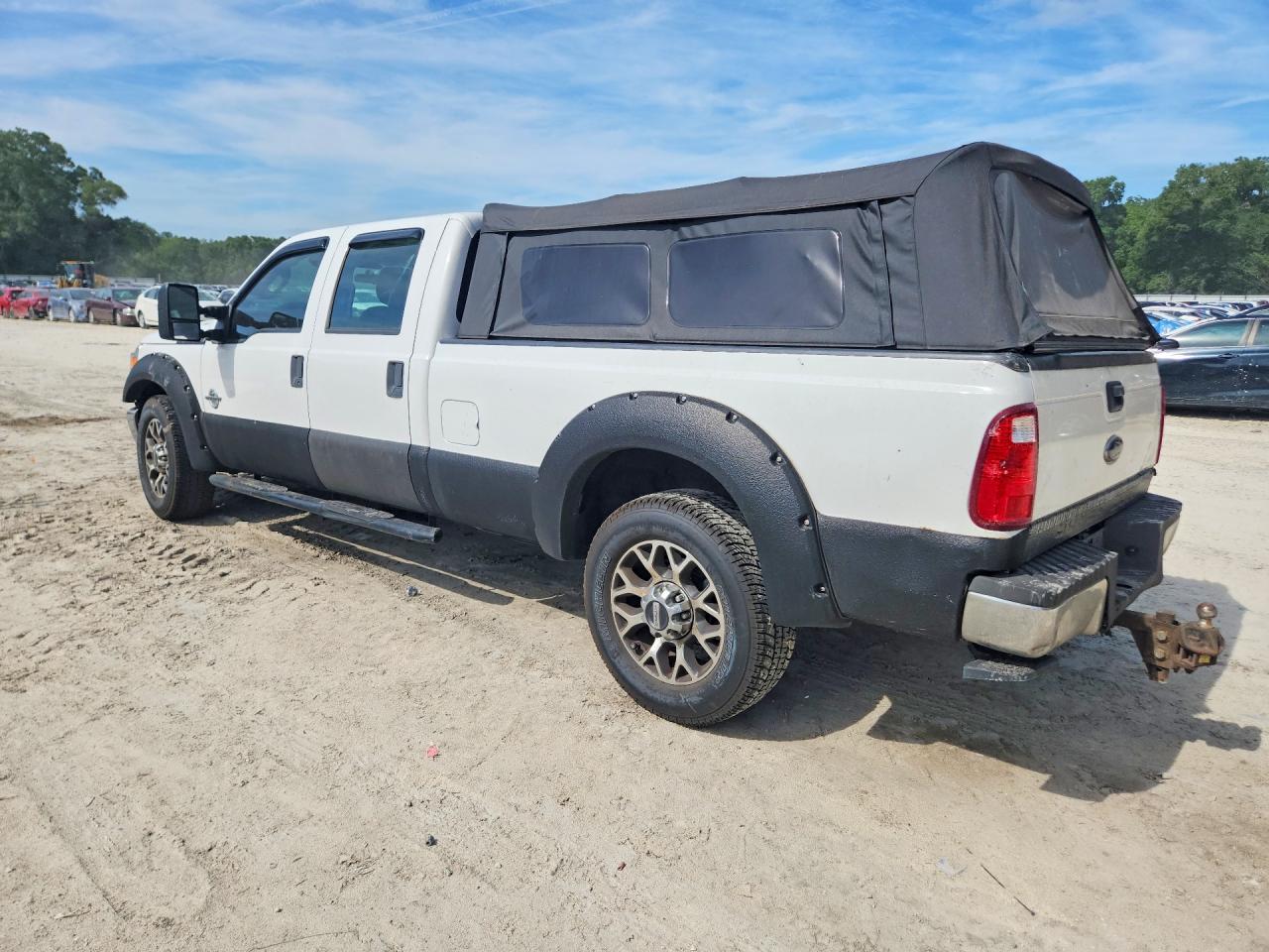 2012 Ford F250 Super Duty White vin: 1FT7W2A64CEB77153