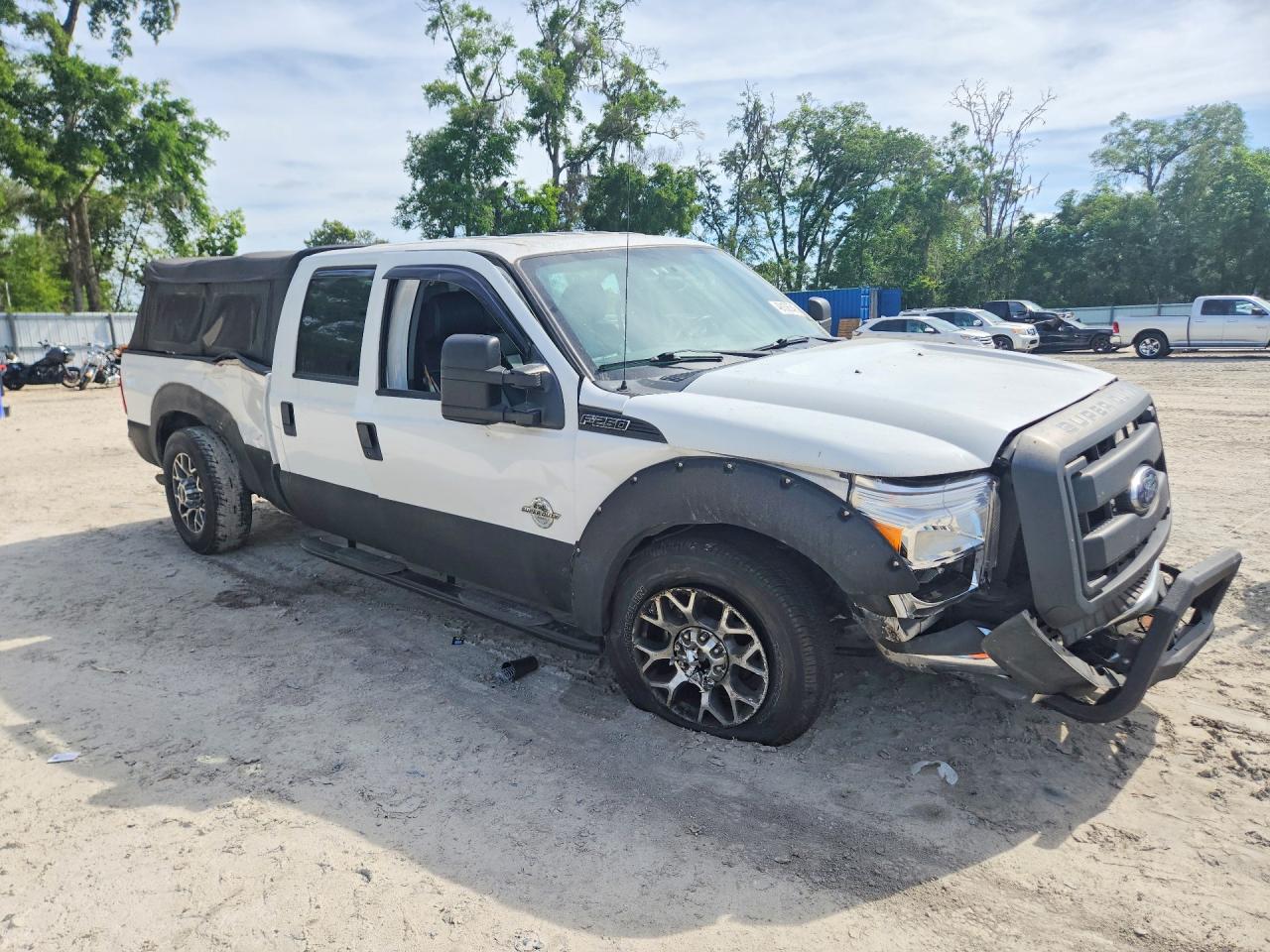 2012 Ford F250 Super Duty White vin: 1FT7W2A64CEB77153