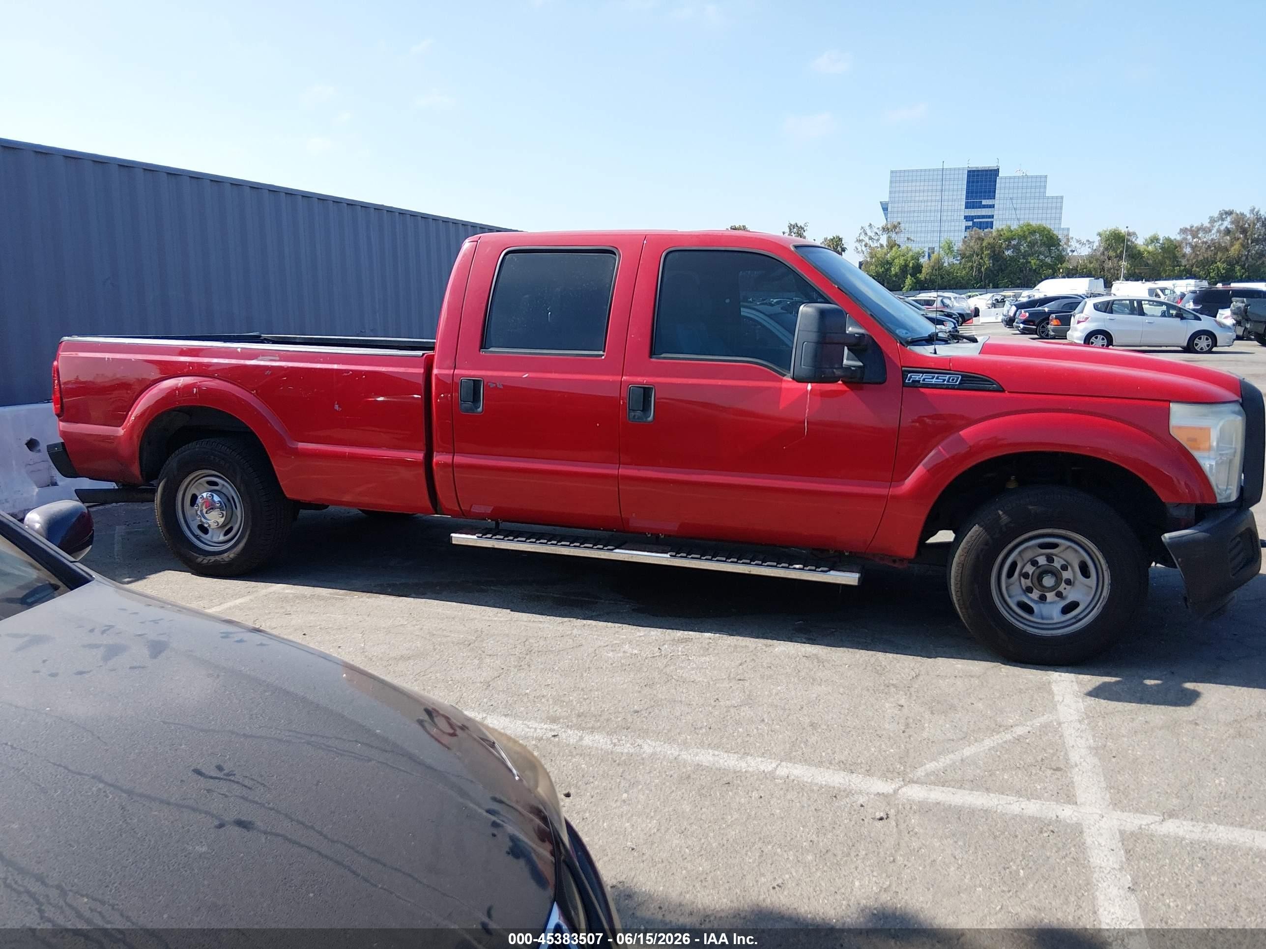 2011 Ford F-250 Xl Red vin: 1FT7W2A65BEA08516