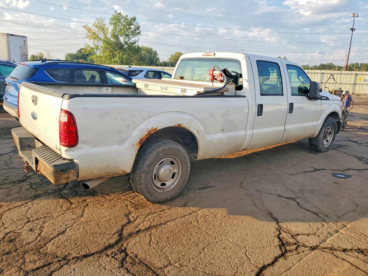 2011 Ford F250 Super Duty Белый vin: 1FT7W2A66BEC22141