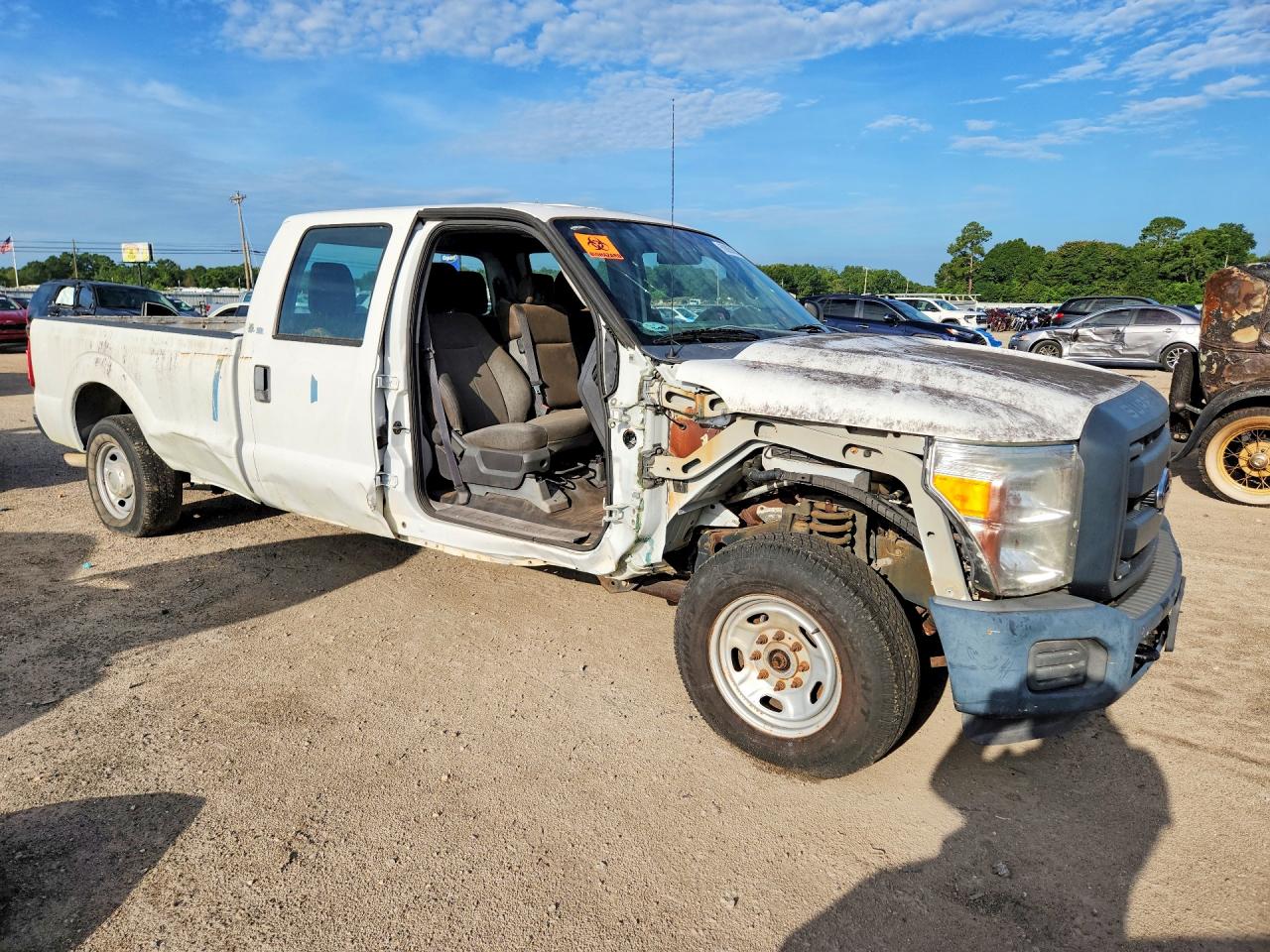 2014 Ford F250 Super Duty White vin: 1FT7W2A66EEB68487