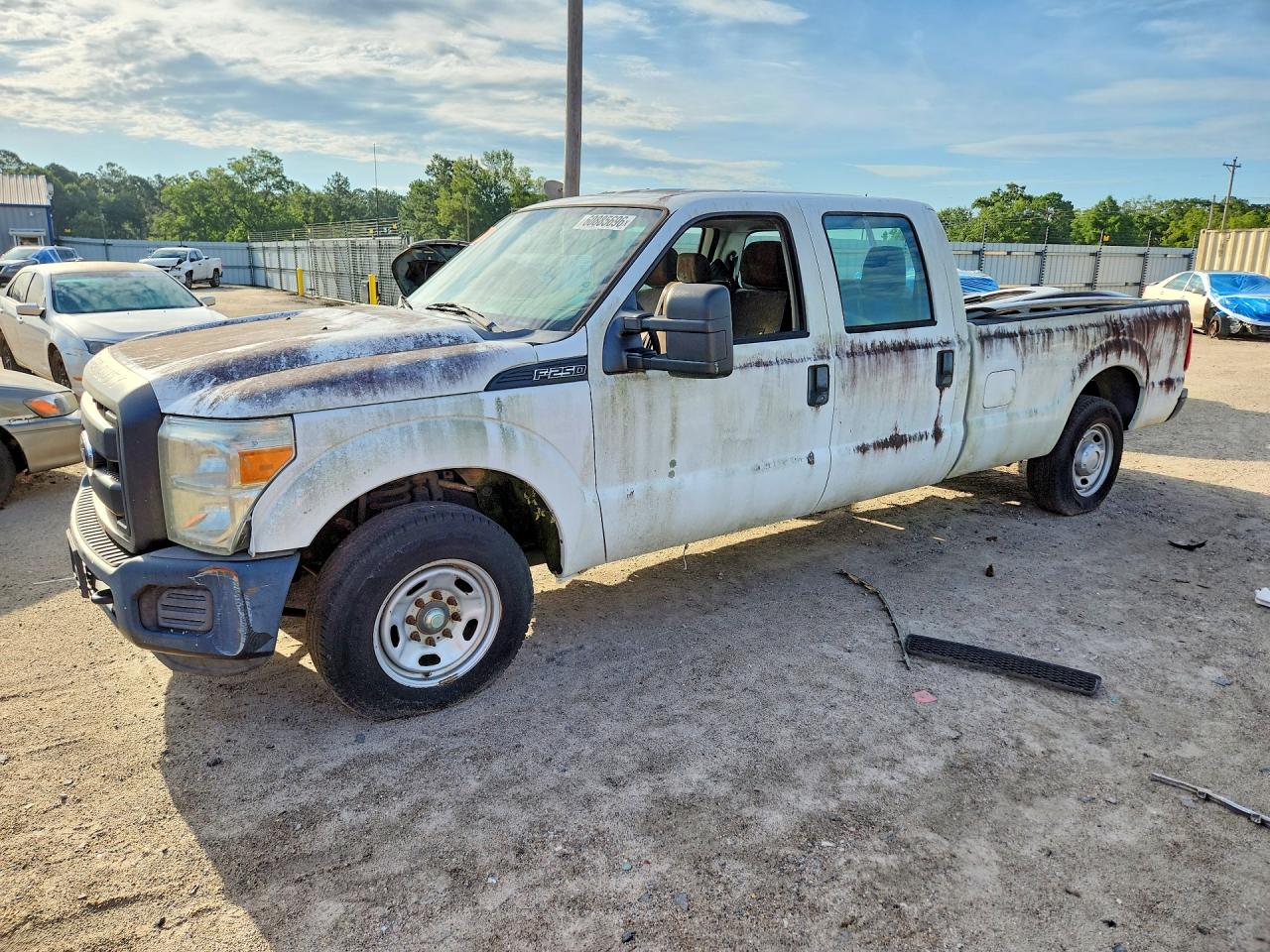 2014 Ford F250 Super Duty White vin: 1FT7W2A66EEB68487
