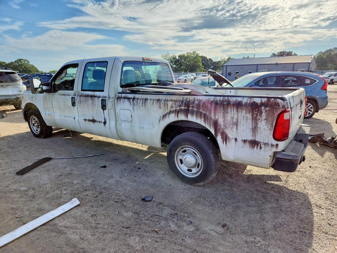 2014 Ford F250 Super Duty White vin: 1FT7W2A66EEB68487