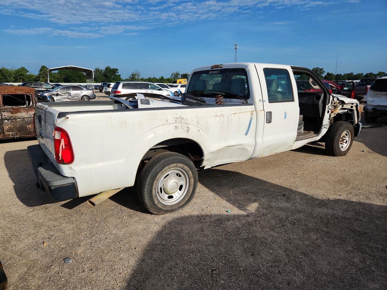 2014 Ford F250 Super Duty White vin: 1FT7W2A66EEB68487