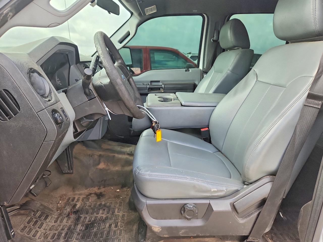 2015 Ford F250 Super Duty White vin: 1FT7W2A66FEC78537