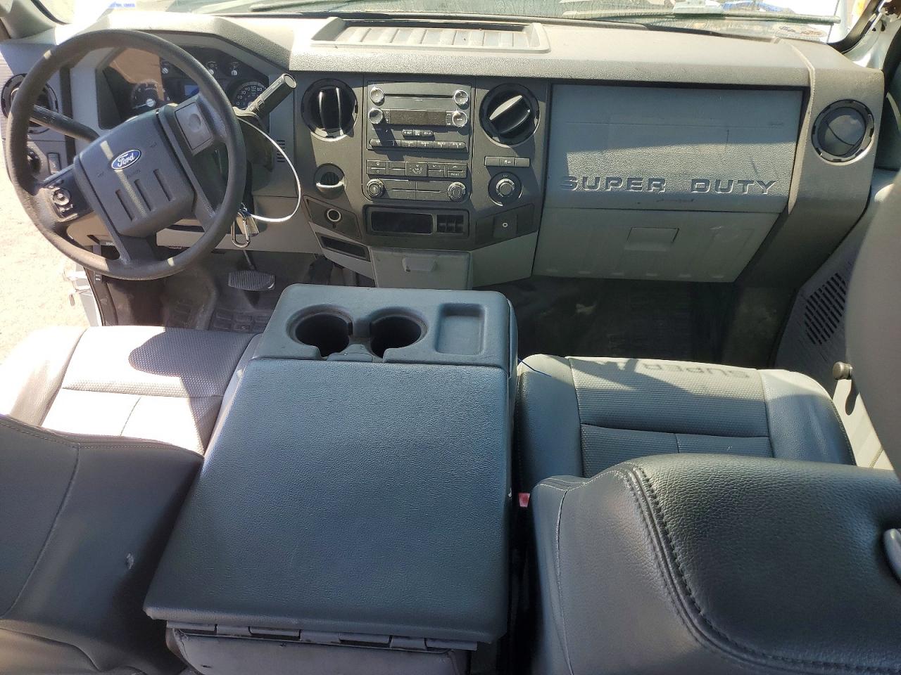 2015 Ford F250 Super Duty White vin: 1FT7W2A66FED72983