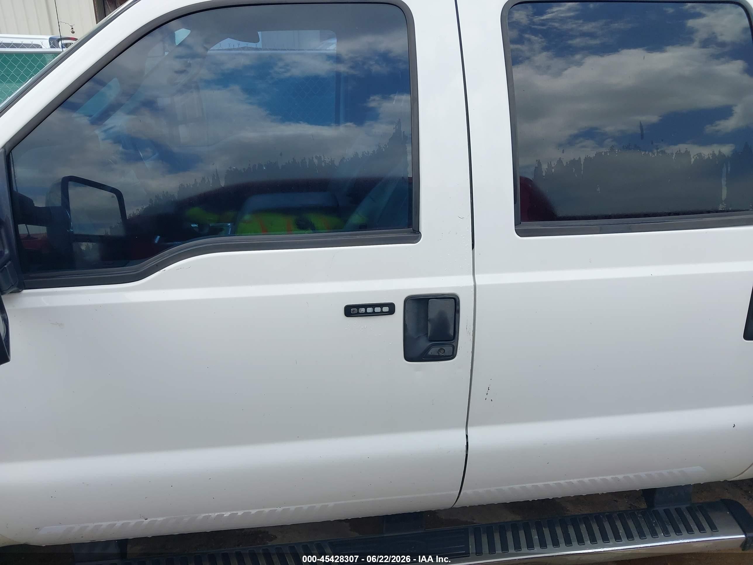 2011 Ford F-250 Xlt White vin: 1FT7W2A67BEC80582