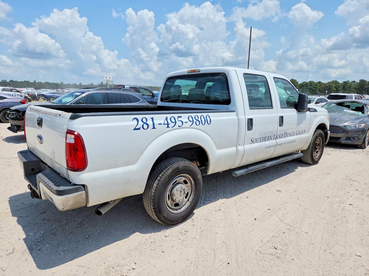 2015 Ford F250 Super Duty White vin: 1FT7W2A67FEB68547