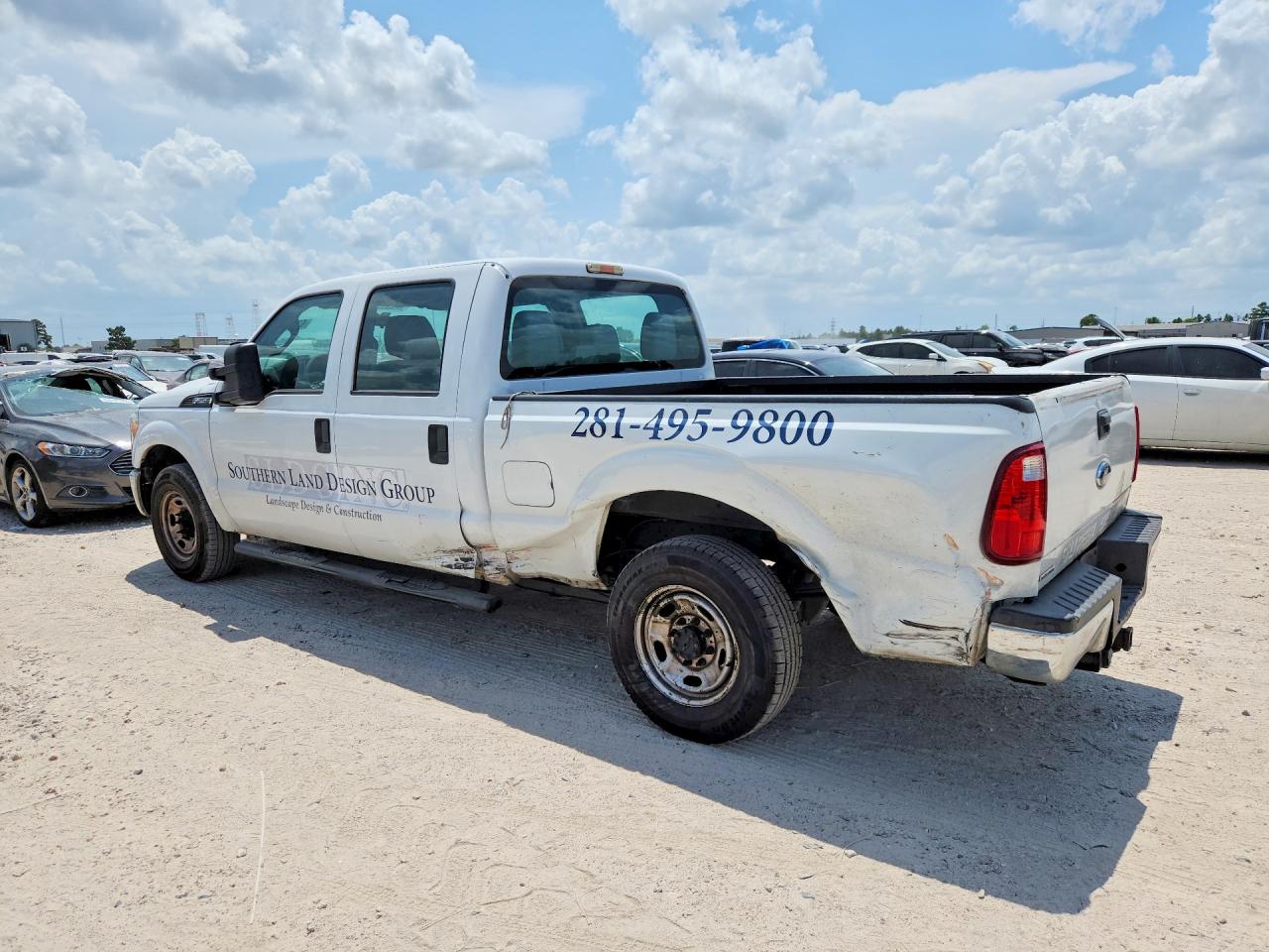2015 Ford F250 Super Duty White vin: 1FT7W2A67FEB68547