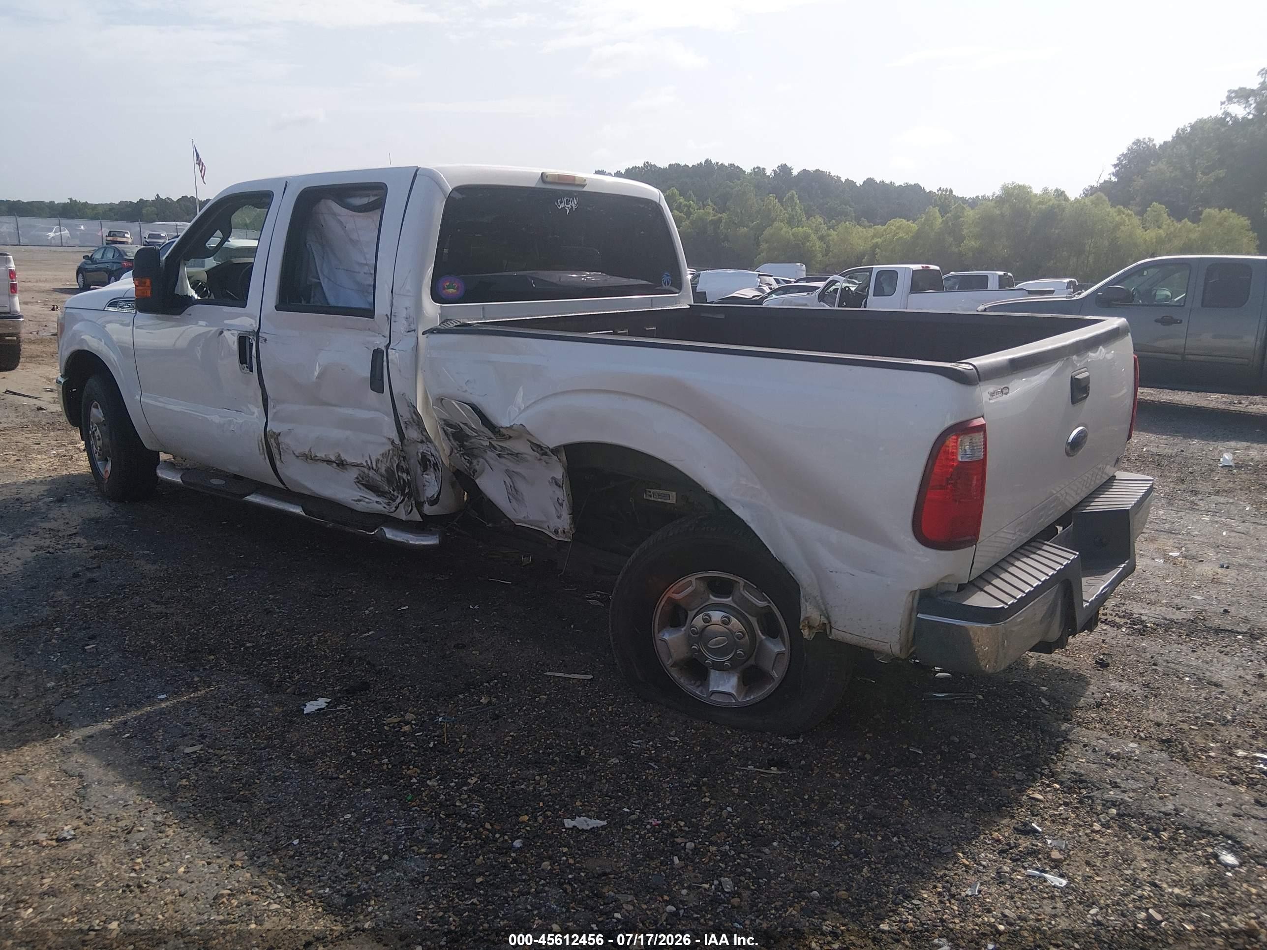2011 Ford Super Duty F-250 Srw Xlt White vin: 1FT7W2A69BEB70097