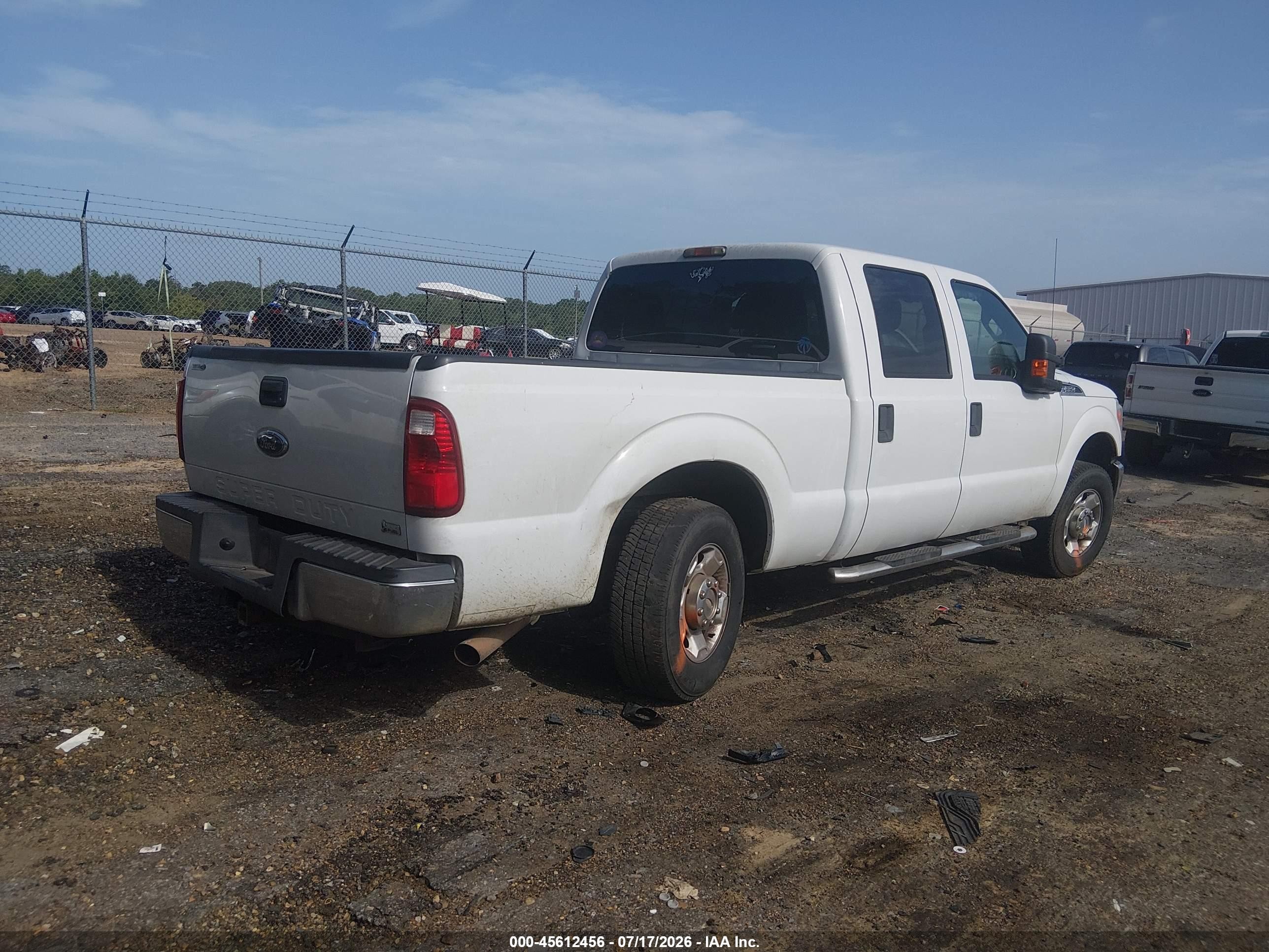 2011 Ford Super Duty F-250 Srw Xlt White vin: 1FT7W2A69BEB70097