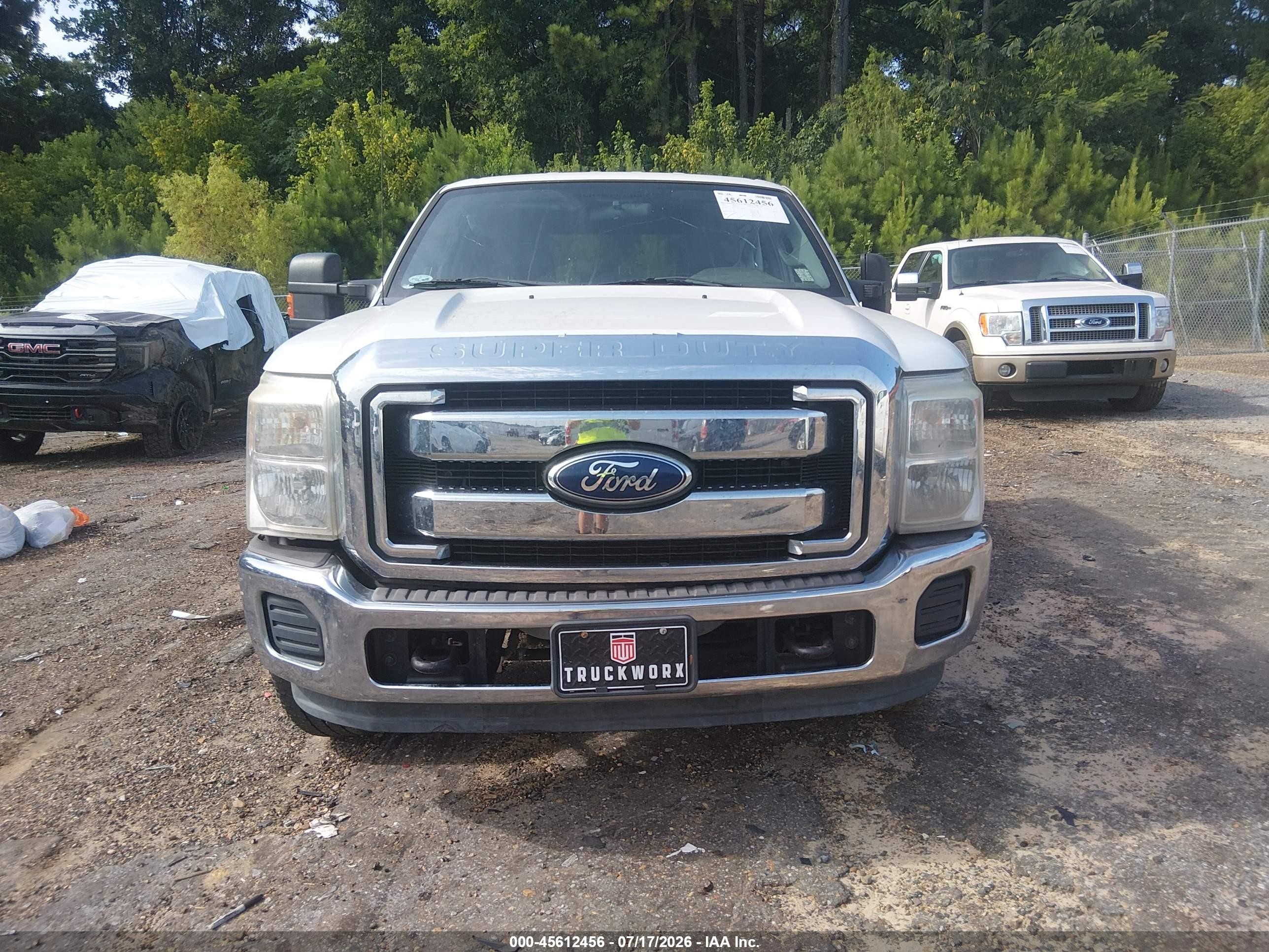 2011 Ford Super Duty F-250 Srw Xlt White vin: 1FT7W2A69BEB70097