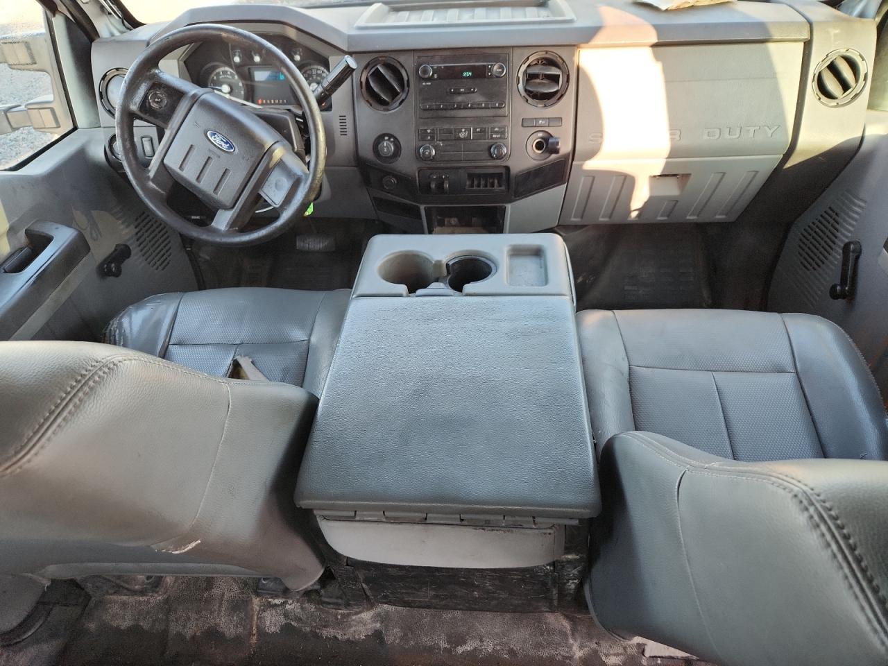 2012 Ford F250 Super Duty White vin: 1FT7W2A69CEA23733
