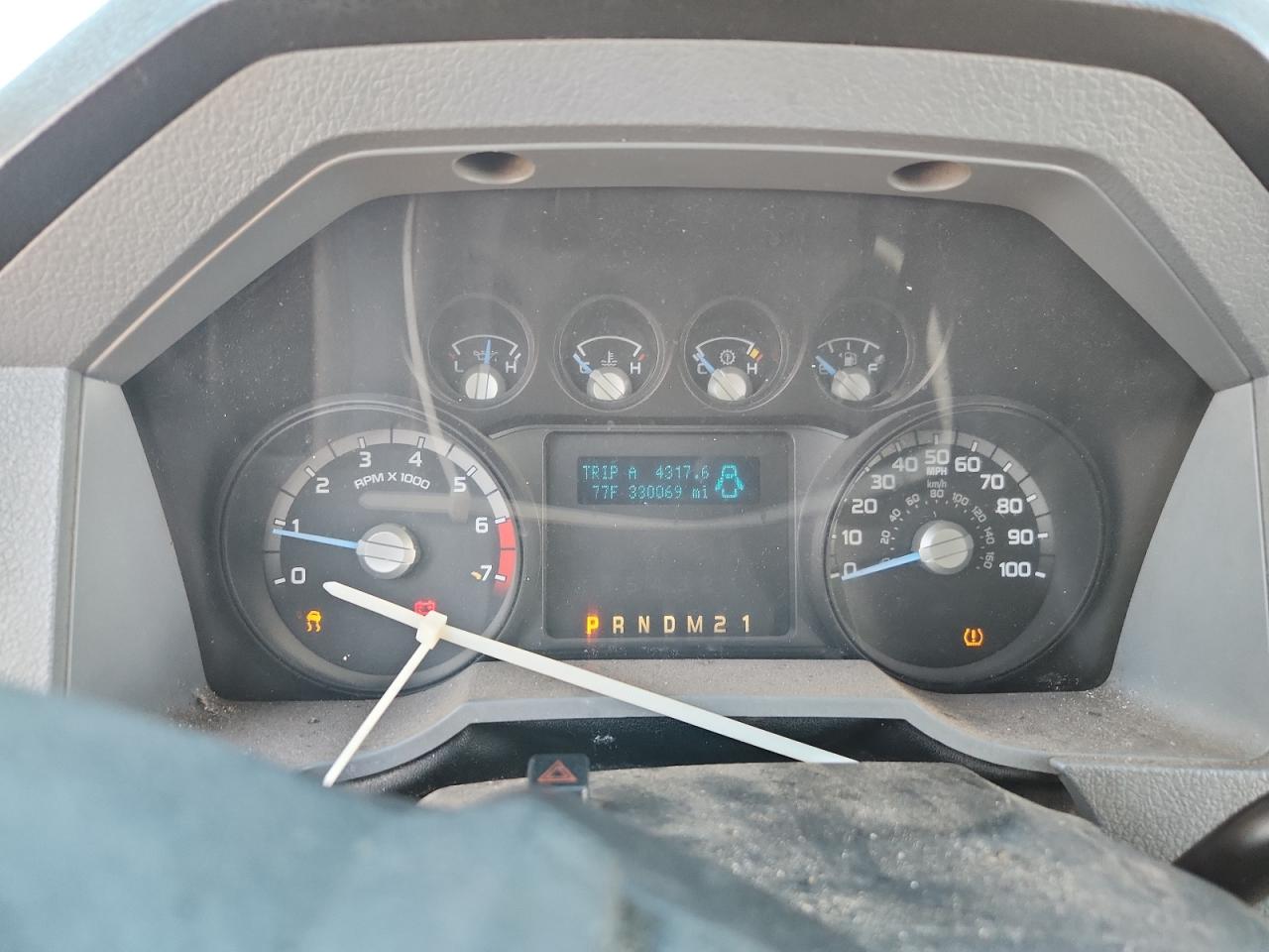 2012 Ford F250 Super Duty White vin: 1FT7W2A69CEA23733