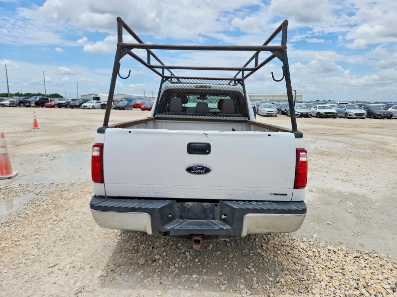 2012 Ford F250 Super Duty White vin: 1FT7W2A69CED23692