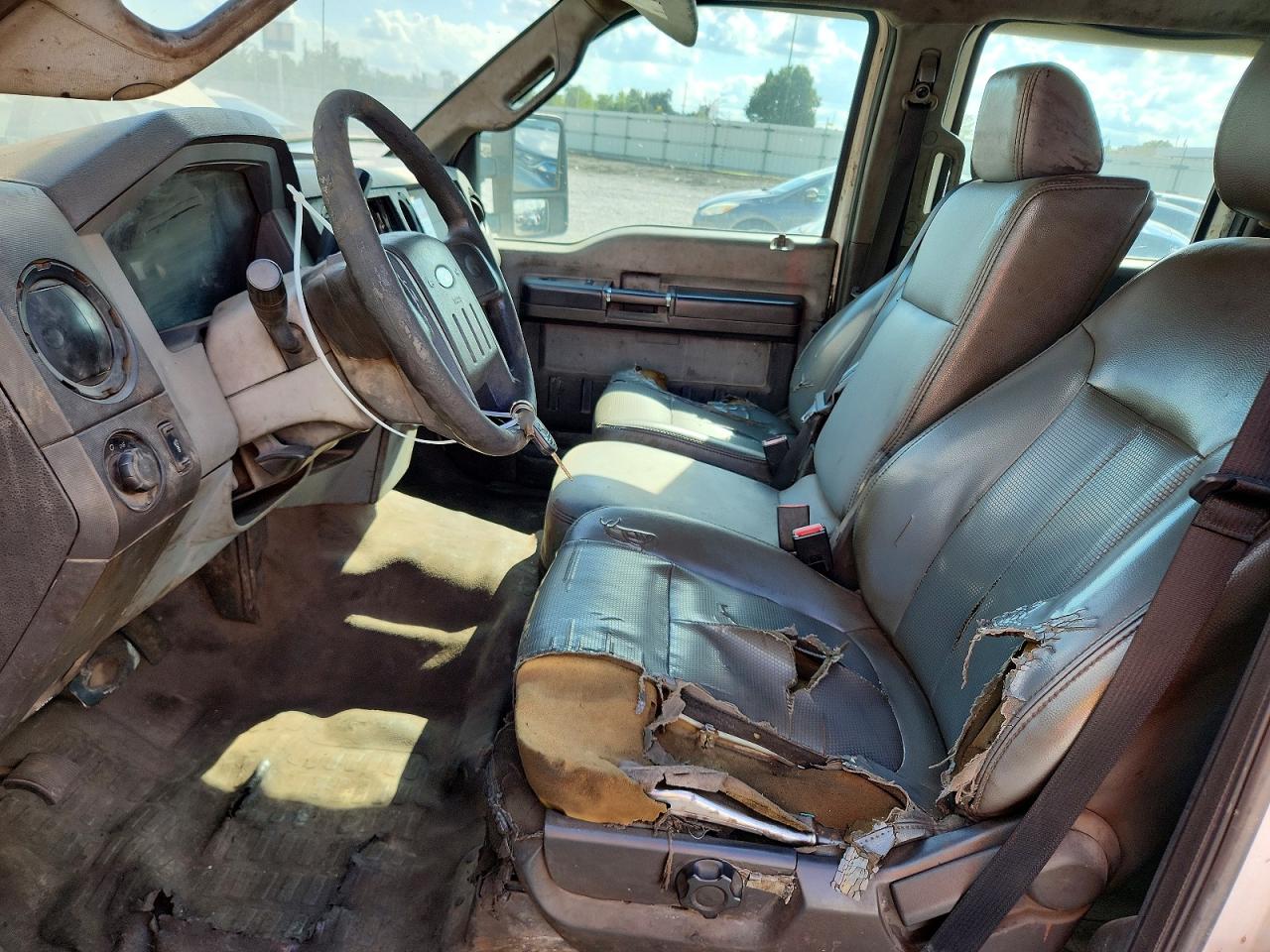 2011 Ford F250 Super Duty Белый vin: 1FT7W2A6XBEC48421