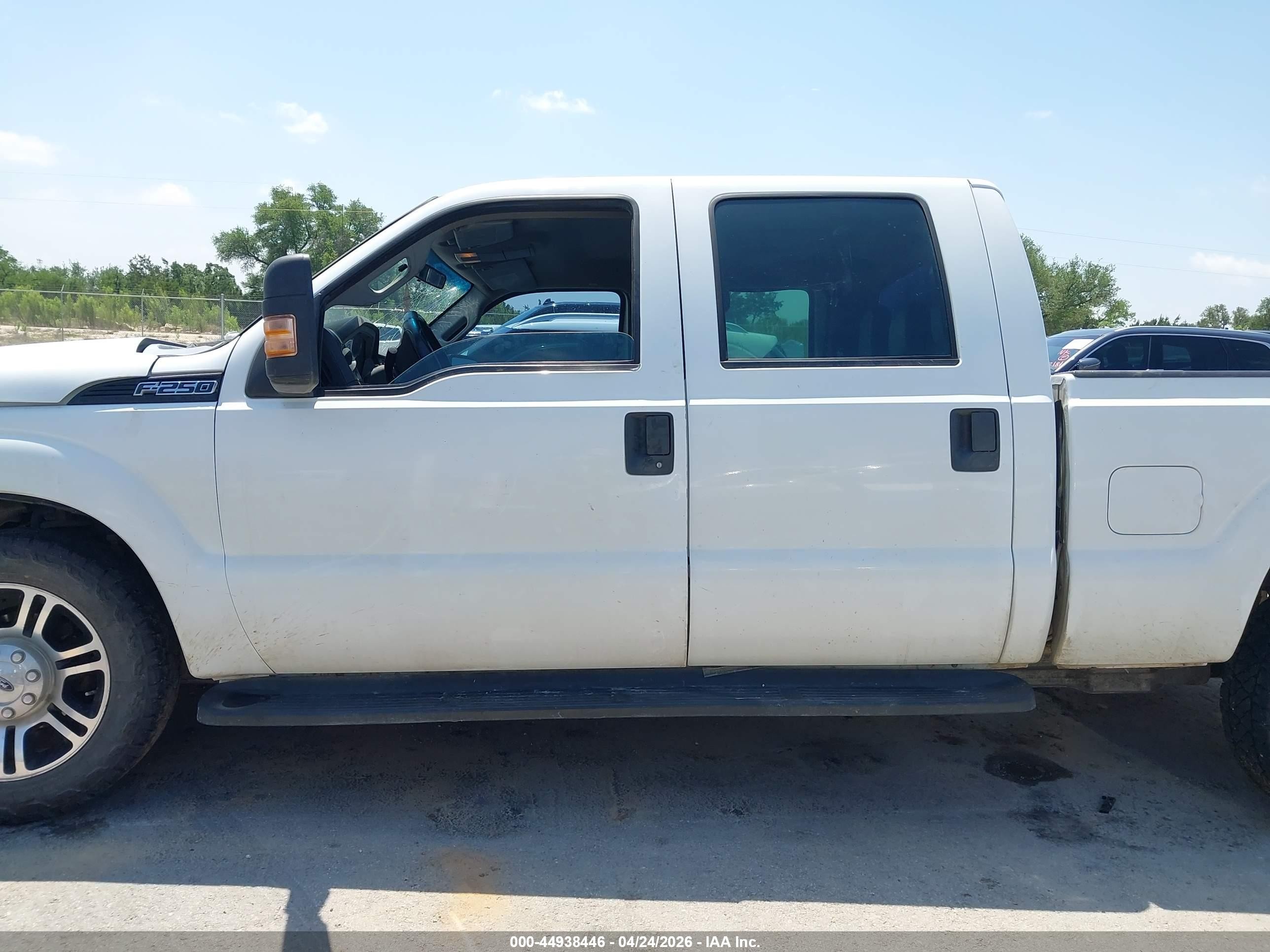 2011 Ford F-250 Xl White vin: 1FT7W2A6XBEC68684