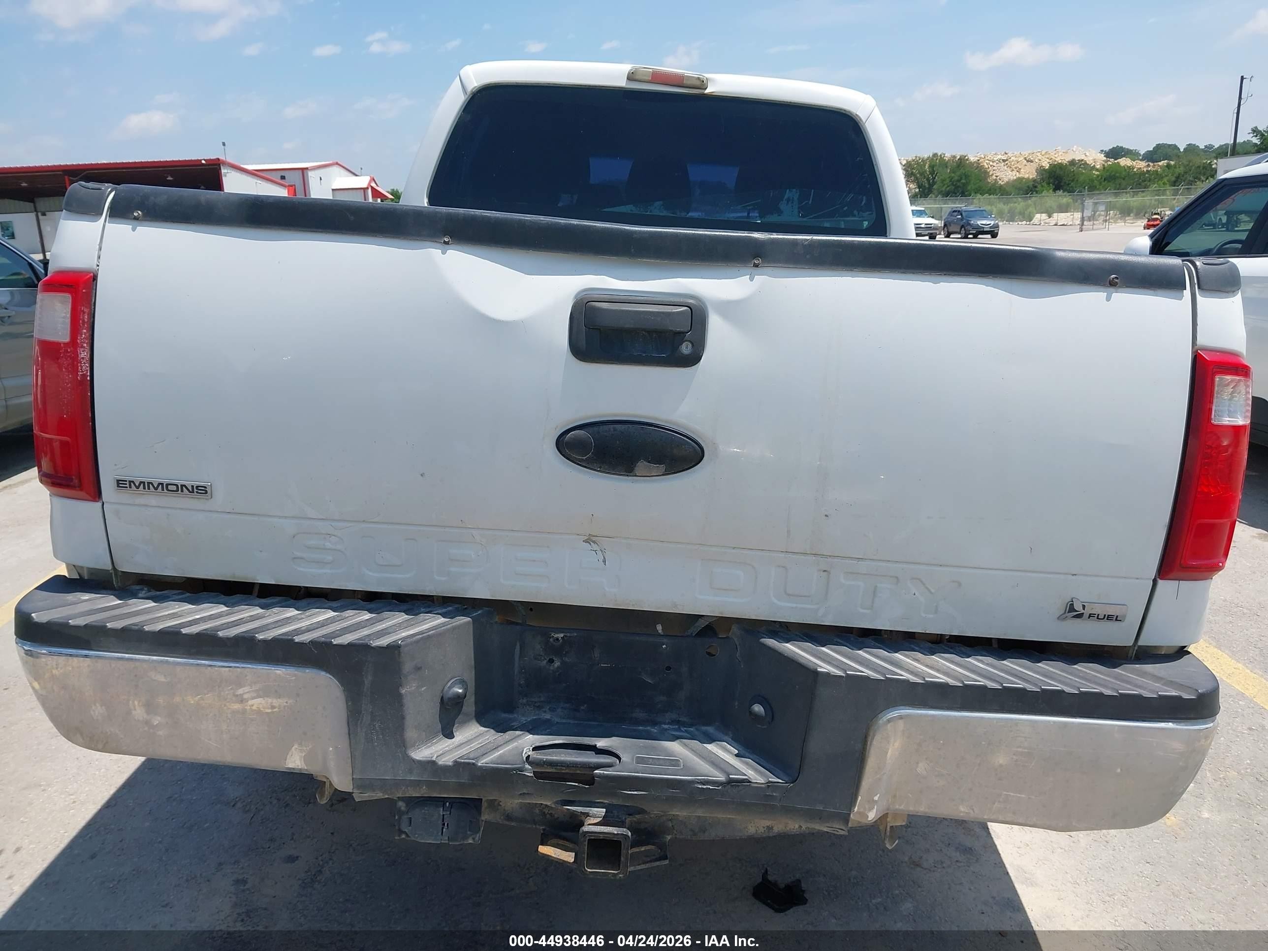 2011 Ford F-250 Xl White vin: 1FT7W2A6XBEC68684