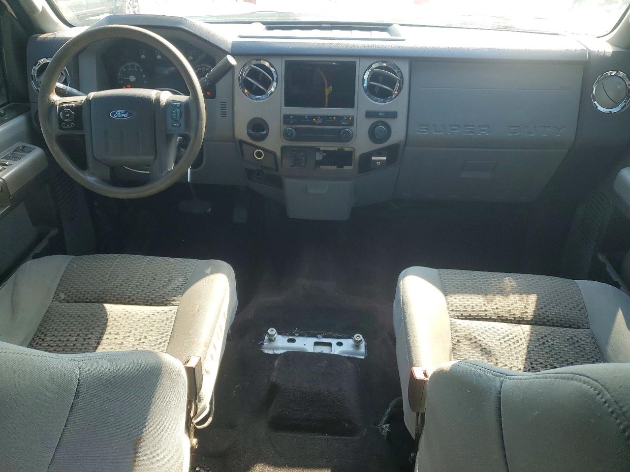 2015 Ford F250 Super Duty White vin: 1FT7W2A6XFEB45053