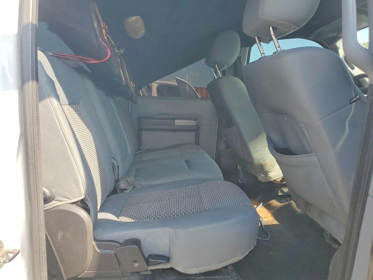 2015 Ford F250 Super Duty White vin: 1FT7W2A6XFEB45053