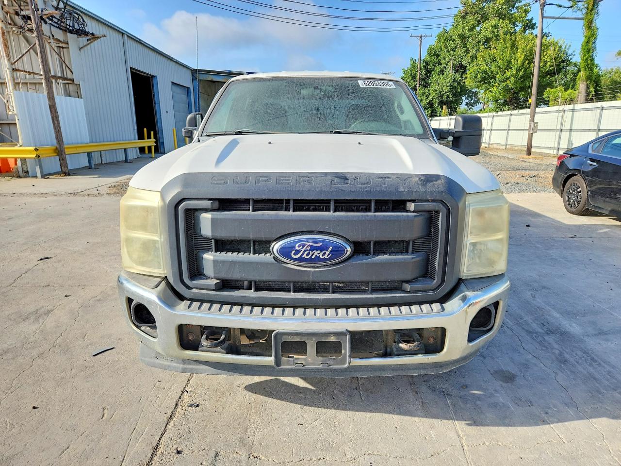 2011 Ford F250 Super Duty White vin: 1FT7W2AT0BEB73640