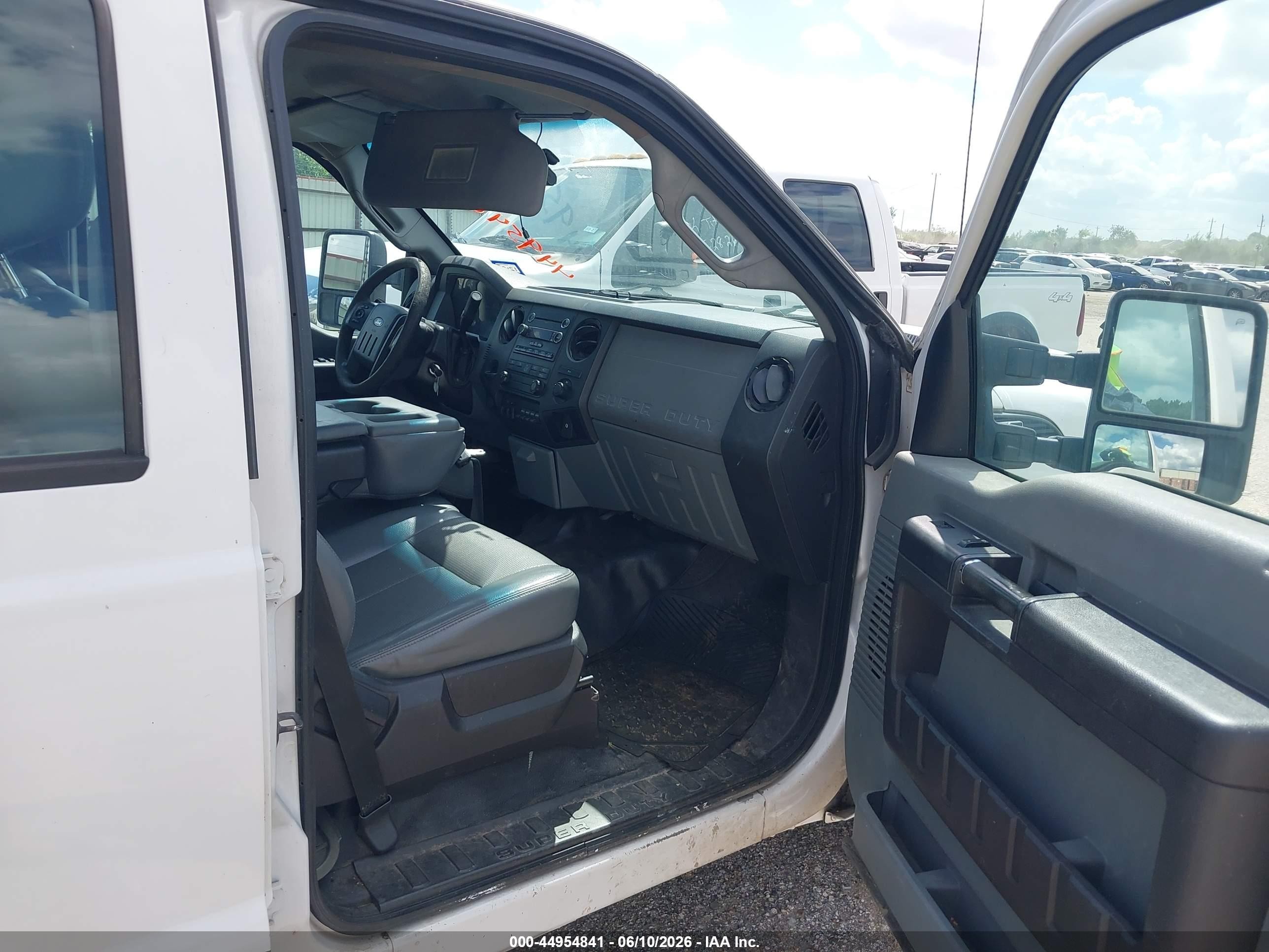 2014 Ford F-250 Xl White vin: 1FT7W2AT0EEB75957