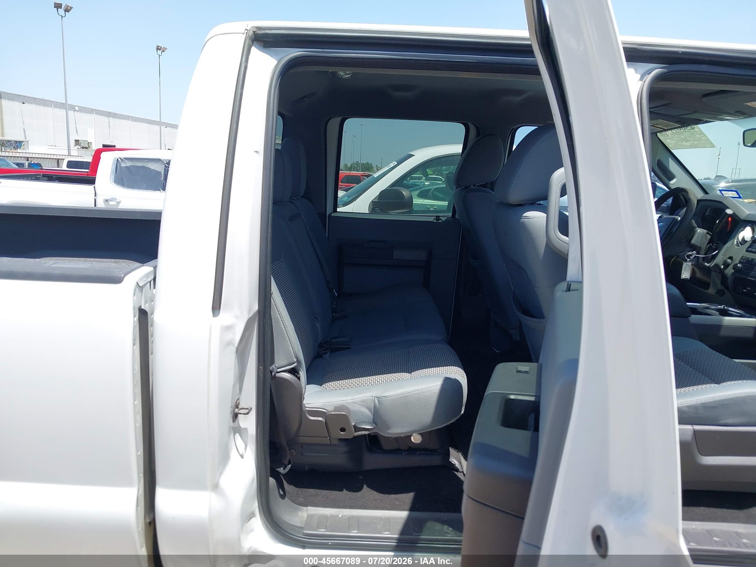 2011 Ford Super Duty F-250 Srw Xlt White vin: 1FT7W2AT3BEC10812