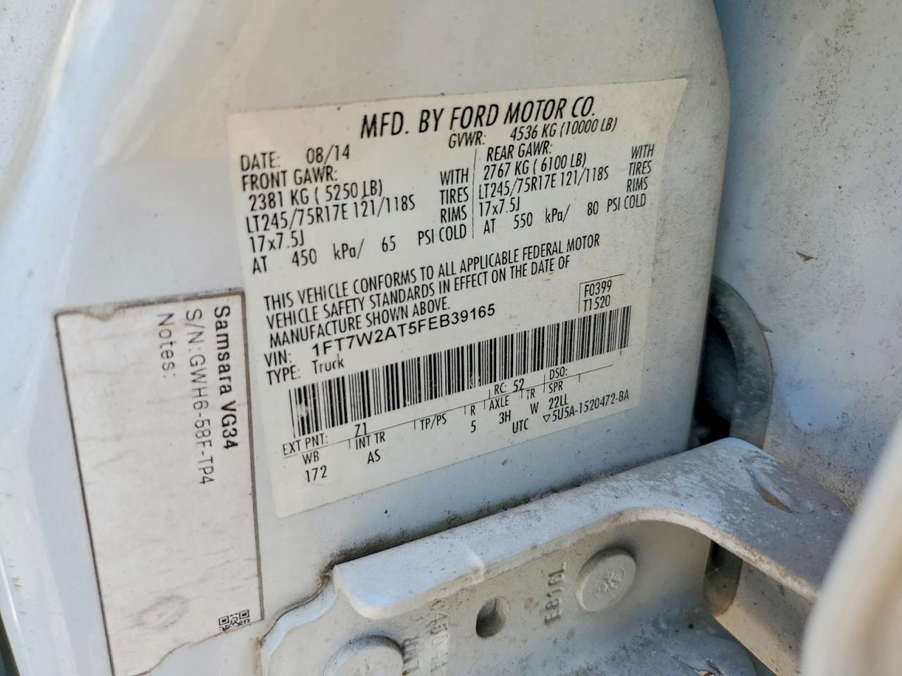 2015 Ford F250 Super Duty White vin: 1FT7W2AT5FEB39165