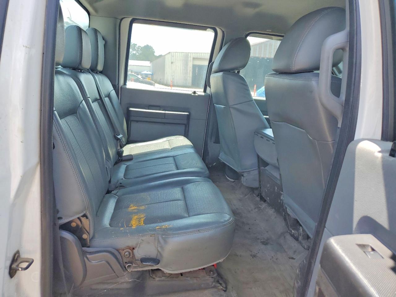 2015 Ford F250 Super Duty White vin: 1FT7W2AT5FEB39165