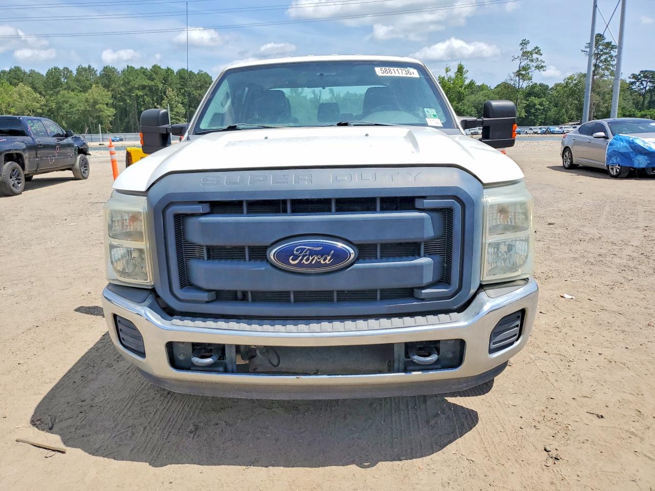 2015 Ford F250 Super Duty White vin: 1FT7W2AT5FEB39165