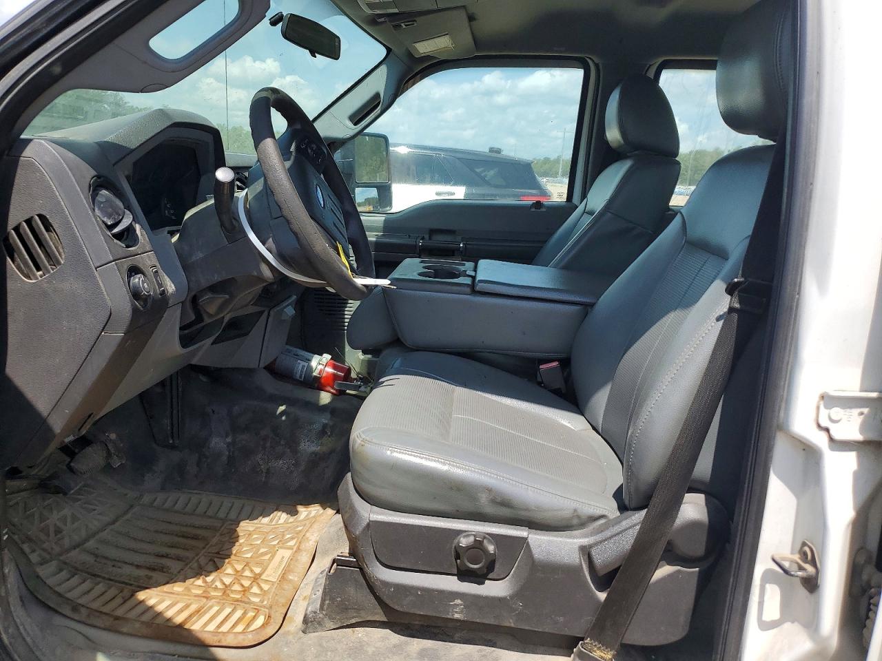 2015 Ford F250 Super Duty White vin: 1FT7W2AT5FEB39165