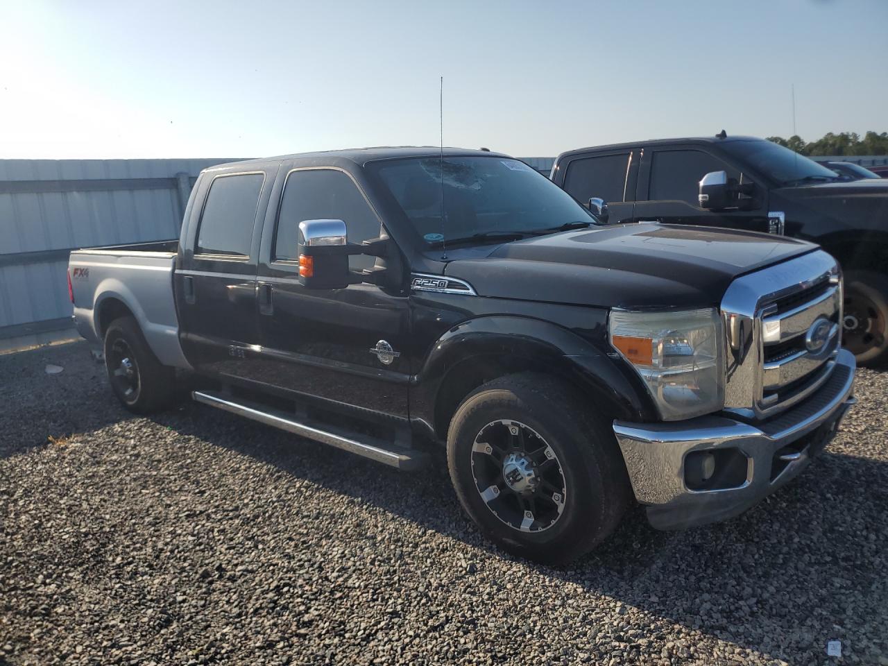 2011 Ford F250 Super Duty Двухцветный vin: 1FT7W2AT7BEC35065