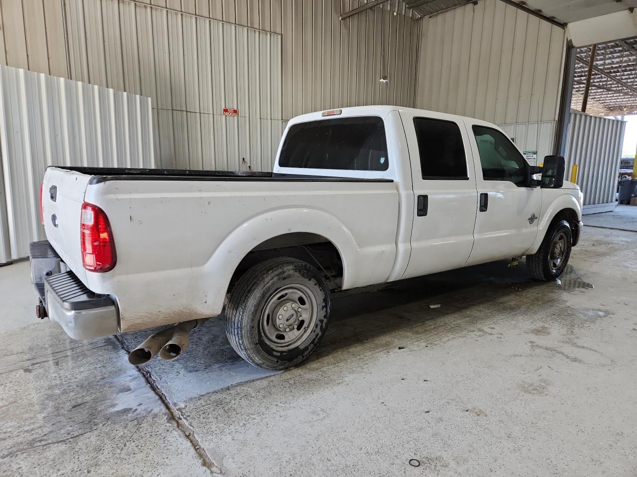 2012 Ford F250 Super Duty Белый vin: 1FT7W2AT7CEB38742 Damage: Right Bed Side, Multiple Dents/Paint Damage, 2