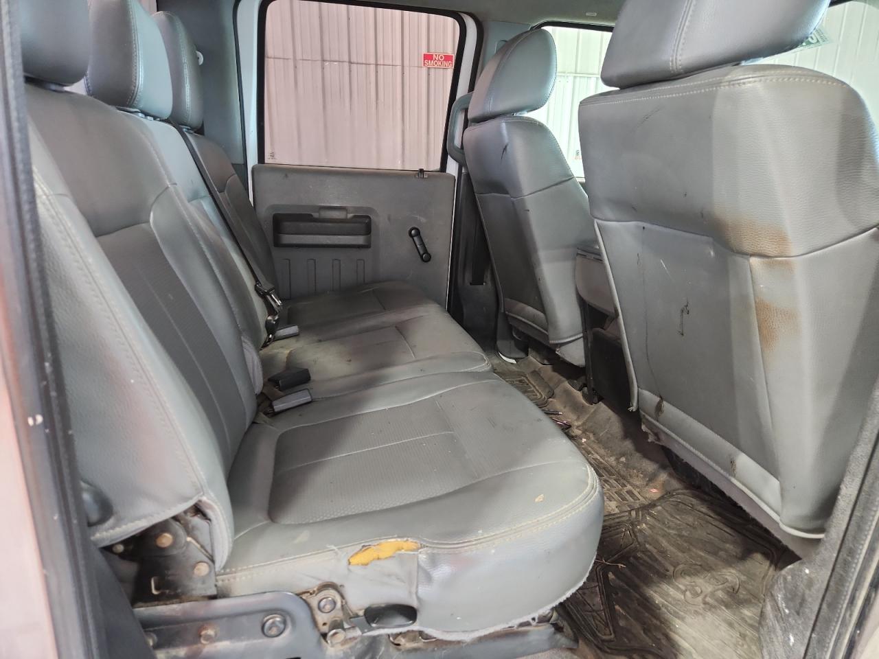 2012 Ford F250 Super Duty Белый vin: 1FT7W2AT7CEB38742 Damage: Right Rear Seat Cushion, Worn, Replacement Required