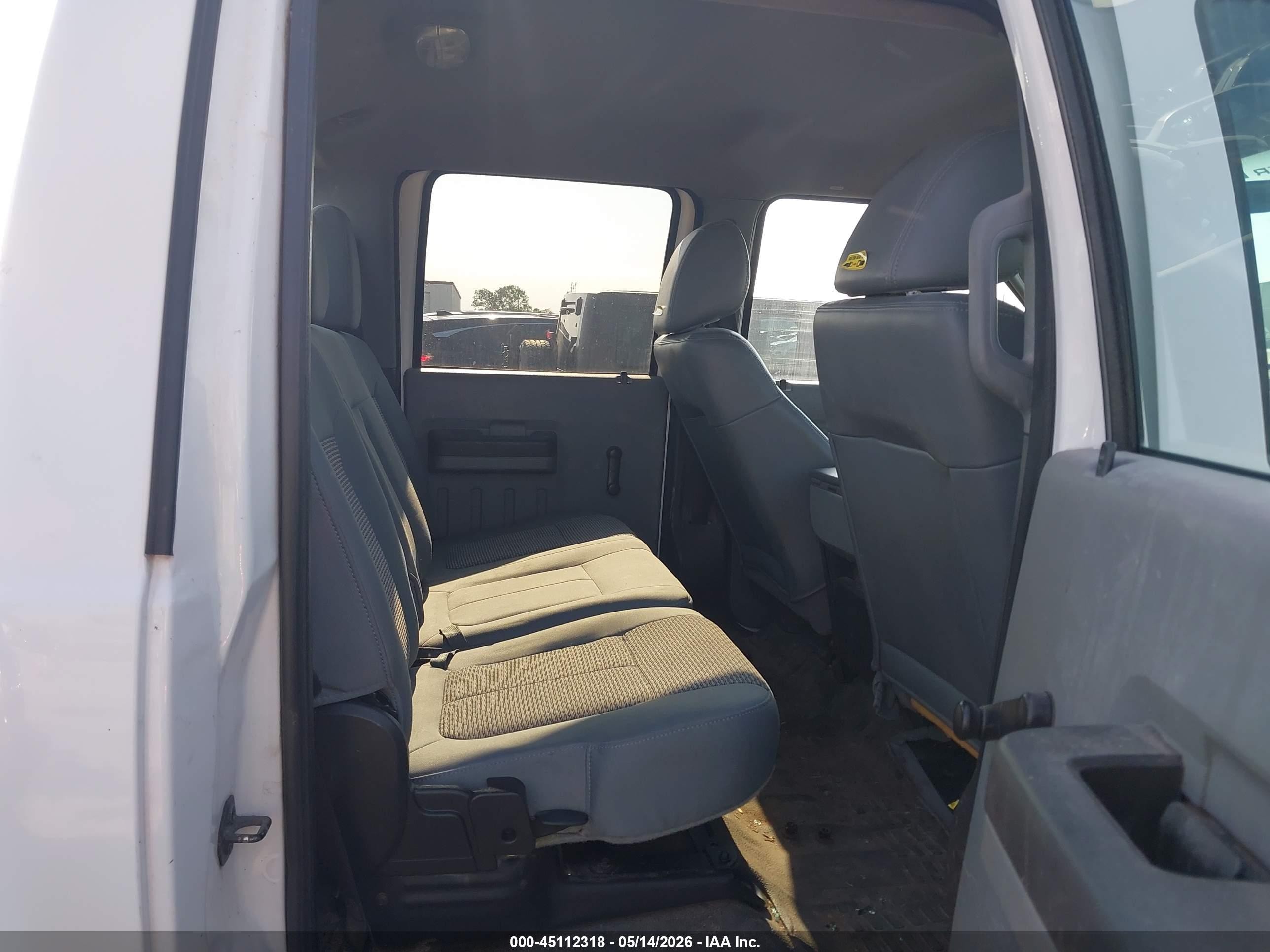 2011 Ford F-250 Xl White vin: 1FT7W2B60BEA45956