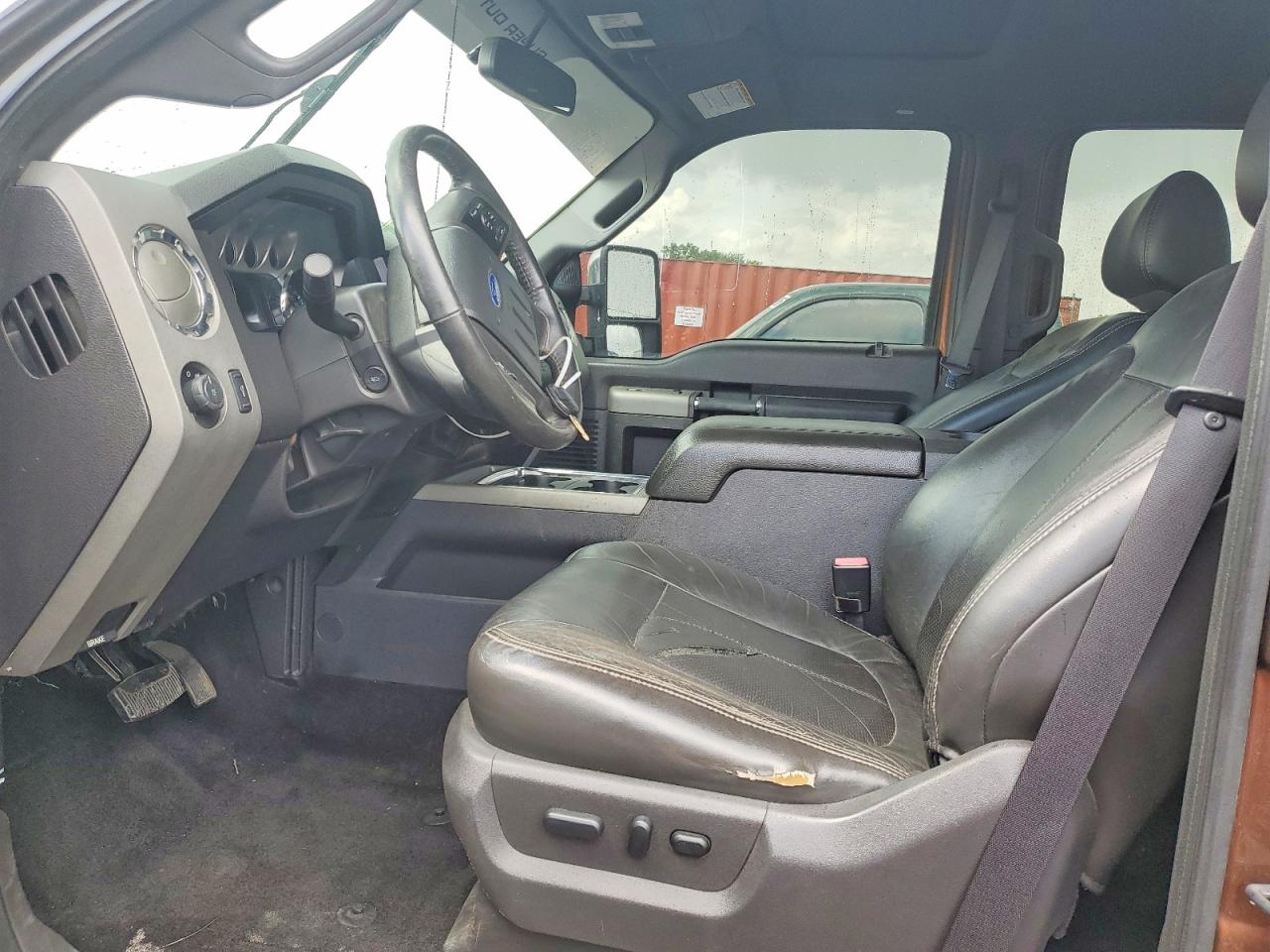 2011 Ford F250 Super Duty Коричневый vin: 1FT7W2B60BEB29906