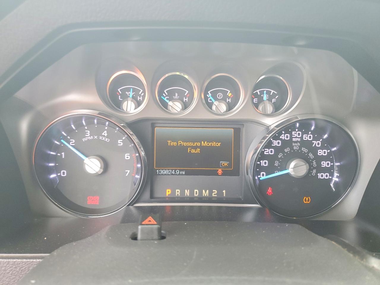 2011 Ford F250 Super Duty Коричневый vin: 1FT7W2B60BEB29906