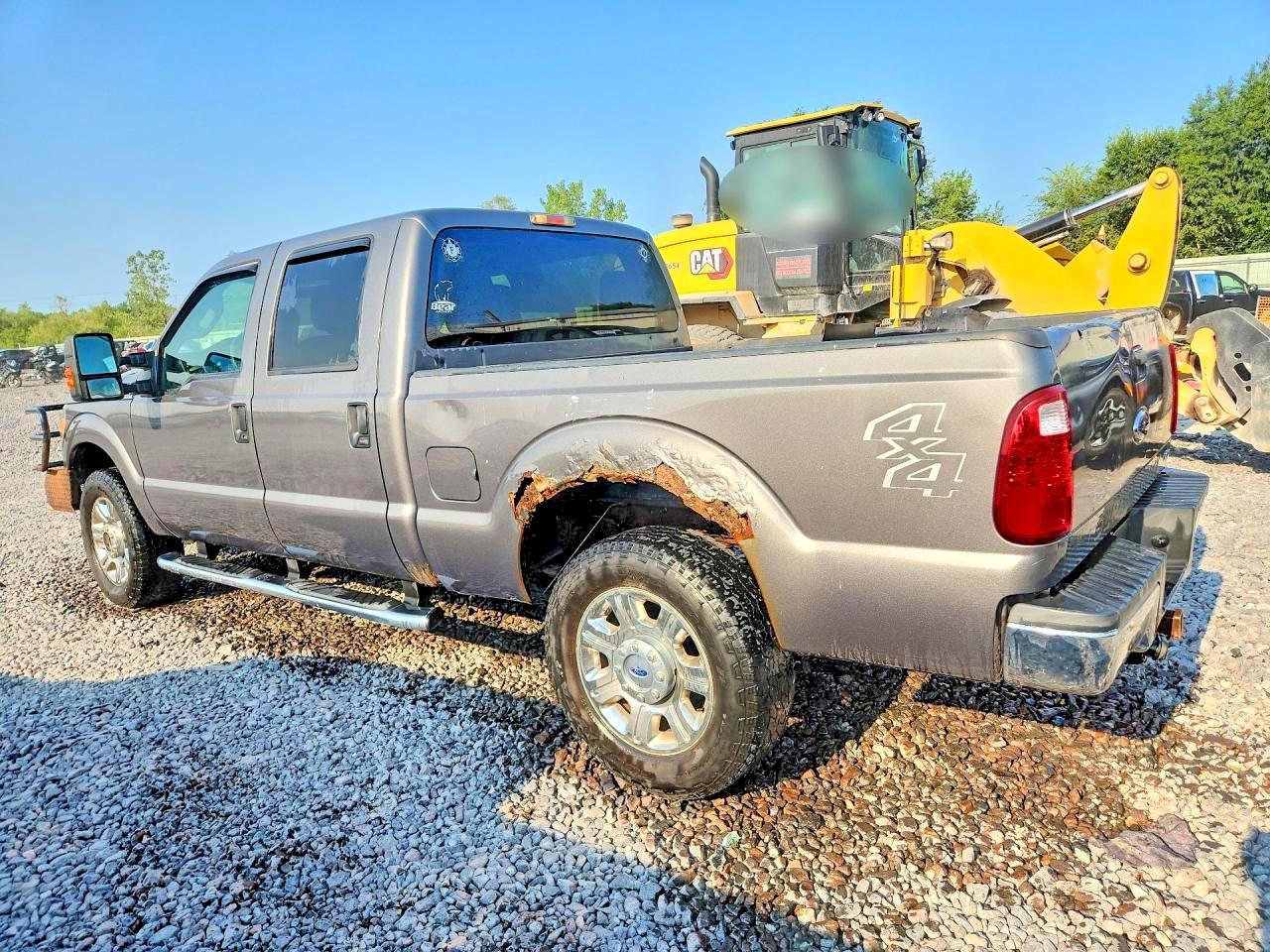 2011 Ford F250 Super Duty Серебряный vin: 1FT7W2B60BEB74151