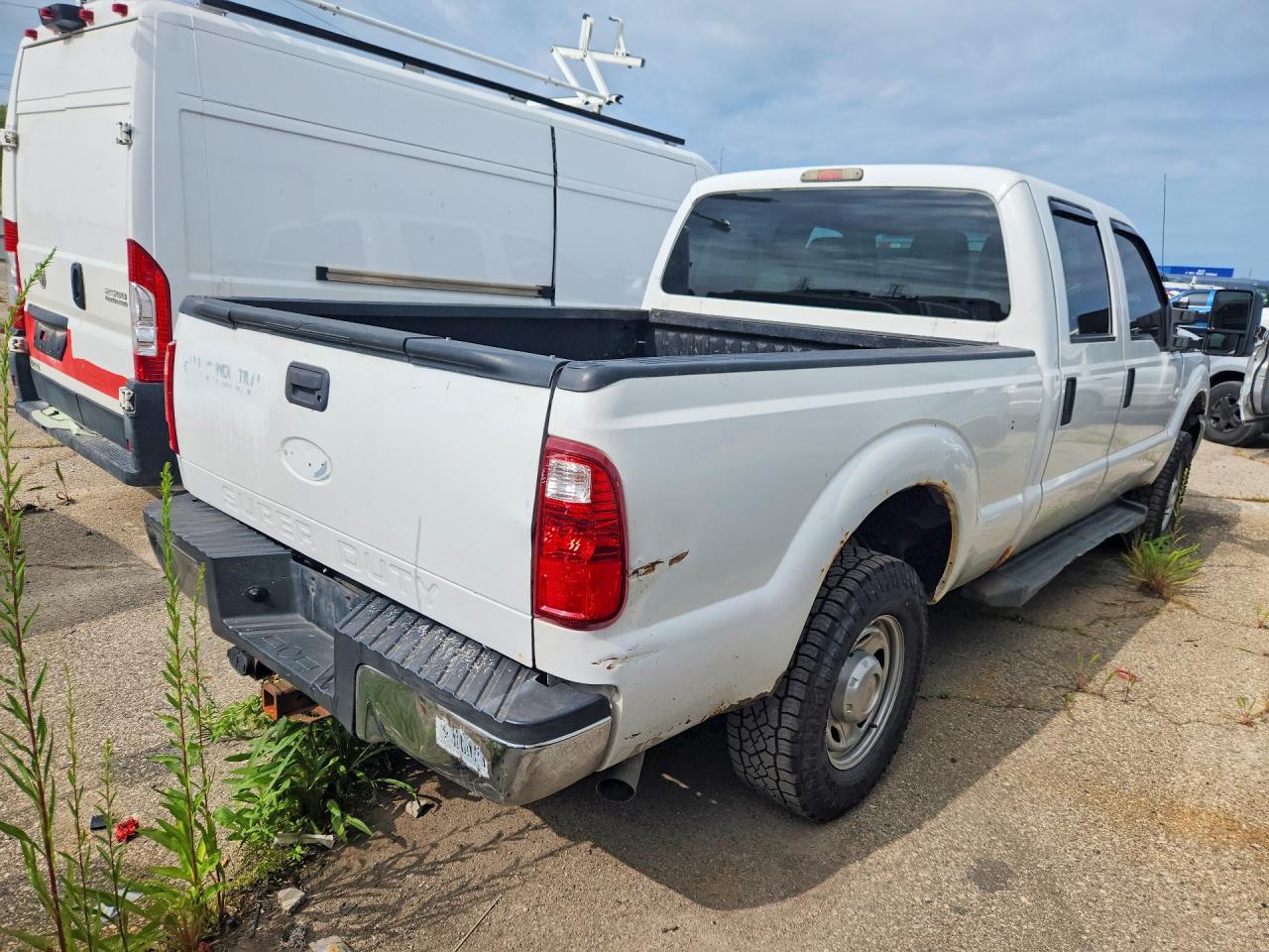 2011 Ford F250 Super Duty Белый vin: 1FT7W2B60BEC06614
