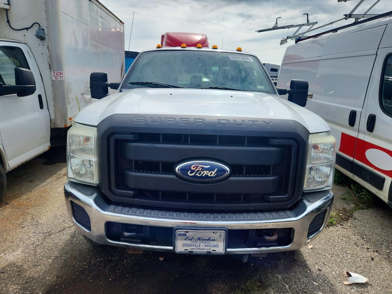 2011 Ford F250 Super Duty Белый vin: 1FT7W2B60BEC06614