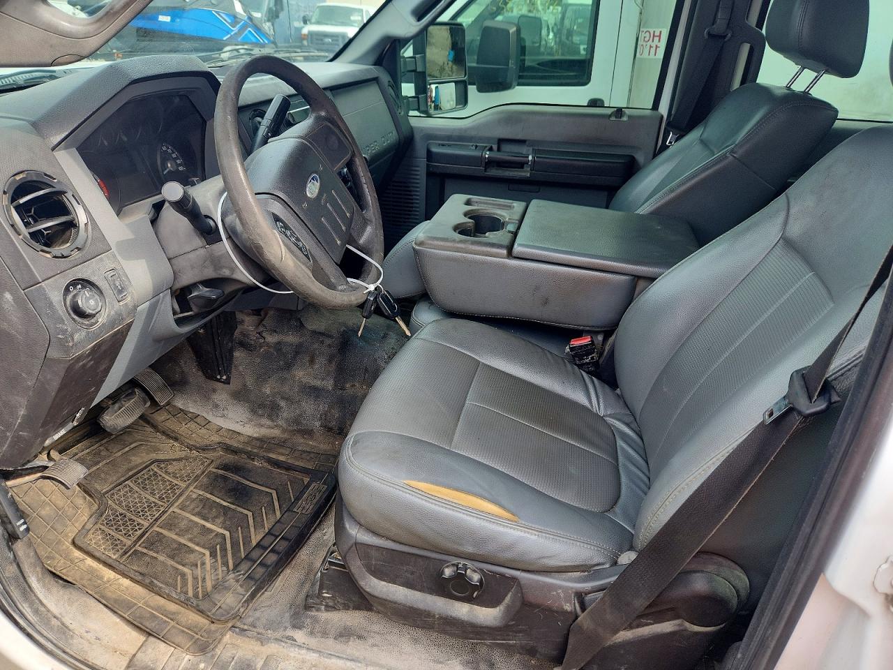 2011 Ford F250 Super Duty Белый vin: 1FT7W2B60BEC06614